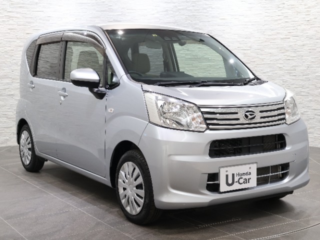 当社の優秀なスタッフがしっかり点検整備をさせていただいてからご納車いたします！さらに！エンジンオイル、エレメント・ミッションオイル・ワイパーゴムを新品交換になります！これで安心して乗って頂けます！
