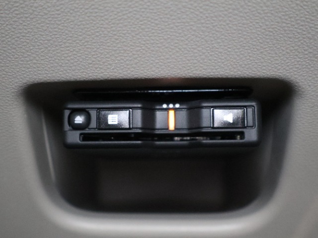 ETC車載器付ですので高速道路の料金所もノンストップです！高速道路の乗り降りがスムーズに行えます！！