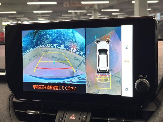 【パノラミックビューモニター】専用のカメラにより、上から見下ろしたような視点で360度クルマの周囲を確認することができます☆縦列駐車や幅寄せ時に活躍してくれます♪