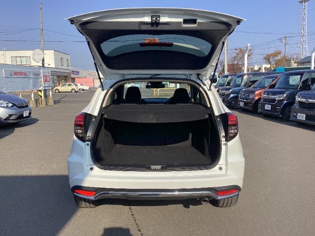 トランクフロア内！