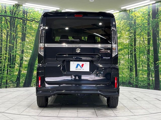 安心の最長10年・走行無制限保証（有償）をご用意。保証内容も充実はもちろん、無料点検＆オイル交換や、年中無休の全国・24時間ロードサービスも付帯されておりますのでご安心下さい。