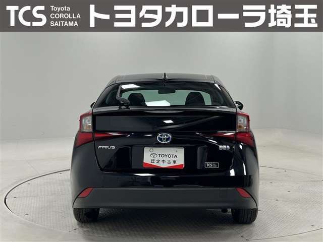 外板色はアティチュードブラックマイカ（218）！全長457×全幅176×全高147センチ！3ナンバー登録となります！