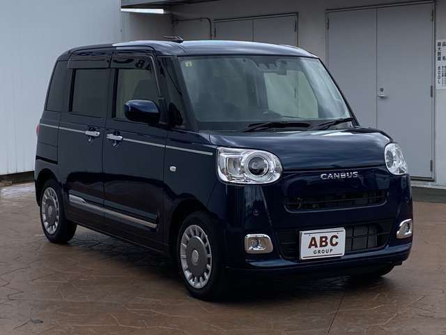 【保険取扱代理店】自動車任意保険も当店にお任せください。市内にある3店舗には保険コンシェルジュが常駐しております。万が一の事故や故障で動かなくなっても2台の車両積載車がございますのでご安心ください。