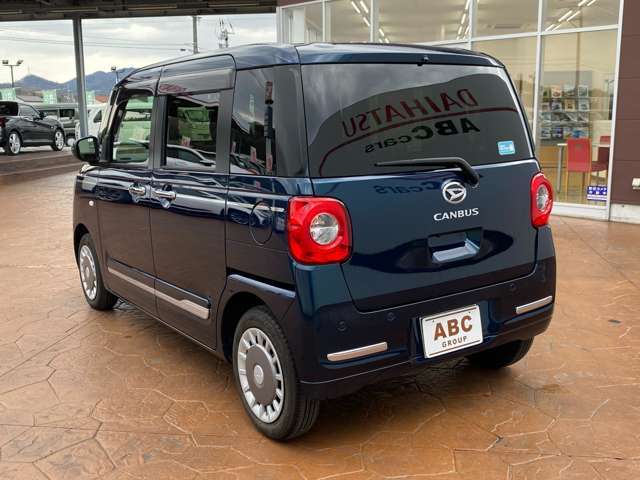 【安心のメーカー新車保証付】当店では遠方で購入して頂いた車にはメーカーの新車保証をお付けして販売致しております。万が一のトラブルも全国ディーラー店で保証対応可能です。遠方の方も安心してご購入頂けます。