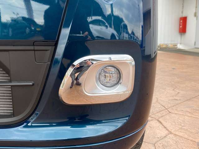 遠方のお客様でなかなかご来店の都合が難しい場合でも極力在庫車の状態を包み隠さずご覧頂けるように取り組んでおります。どうぞお気軽にお問い合わせ下さい。