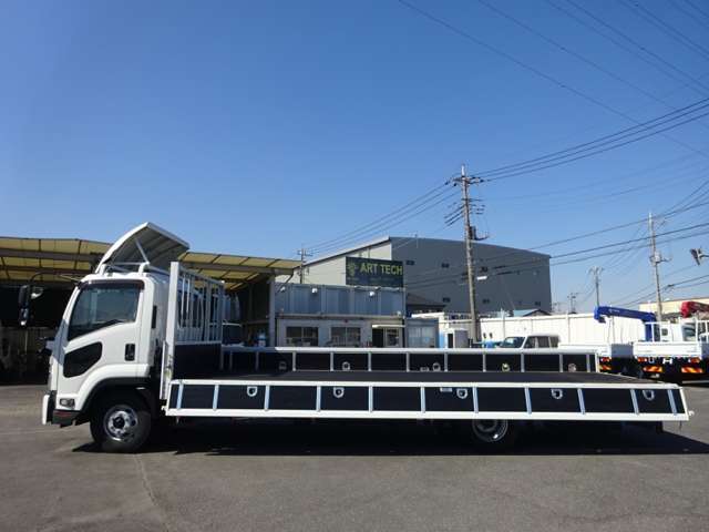 木製あおり3方開　※あおり開閉補助装置(左右)　※あおりロープ穴：5対(左右)　※ロープフック：左右15対・リア2個