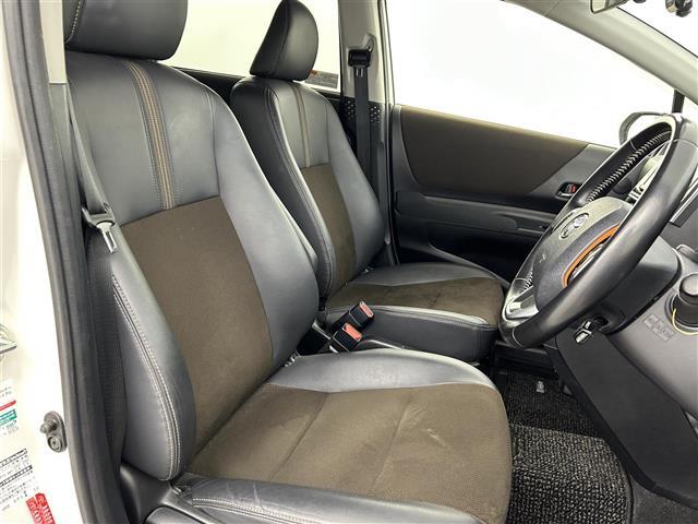 ◆【運転席】座り心地が良いシートなので長時間の運転でも快適にお過ごしいただけます。新品のフロアマットのご注文も可能です。掲載箇所以外にご希望の写真がございましたらお気軽にお問い合わせ下さい。