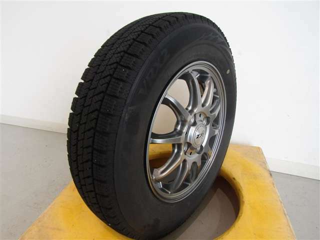 R3年式冬タイヤ155/65R14ブリヂストン製です。