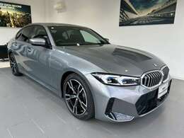 【展示場について】九州エリア最大級の展示場常時30台以上のBMWを展示しております。入庫する予定車両やNET掲載が間に合っていない車両も御座いますので是非一度お問い合わせ下さい。