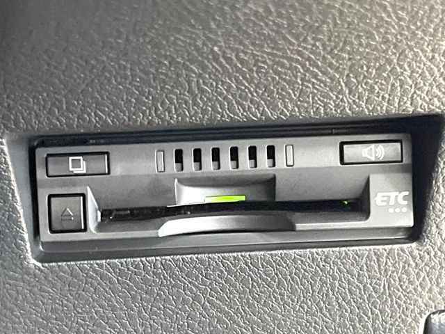 【ETC】高速道路の料金所をストレスなく通過！話題のスポットやサービスエリアに多い「スマートIC」利用時は必須のアイテムです。当店でセットアップを実施、ご納車当日からすぐにご利用いただけます！