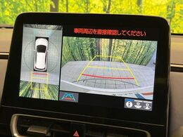 【パノラミックビューモニター】専用のカメラにより、上から見下ろしたような視点で360度クルマの周囲を確認することができます☆死角部分も確認しやすく、狭い場所での切り返しや駐車もスムーズに行えます。