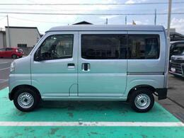 納車前にはプロのメカニックが点検、整備を行いますので安心してお乗り頂けます（＾＾♪