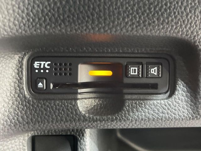 【ETC】高速道路の料金所をストレスなく通過！話題のスポットやサービスエリアに多い「スマートIC」利用時は必須のアイテムです。当店でセットアップを実施、ご納車当日からすぐにご利用いただけます！