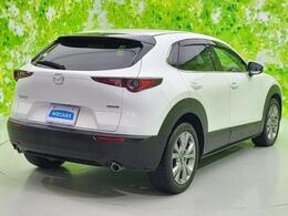 全国に店舗を展開しているのでどこでもお取り寄せが可能です！この車が気になるけど遠方だから・・・と諦める必要はありません！※別途陸送費が必要です。