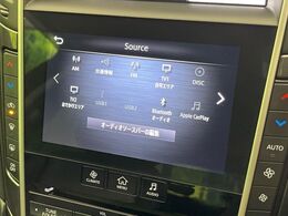 【メーカー純正ナビ】インテリアに溶け込むスタイリッシュな「専用設計」メーカーナビを装備♪視認性や操作性など基本性能にも優れ、より上質なカーライフをお楽しみいただけます。