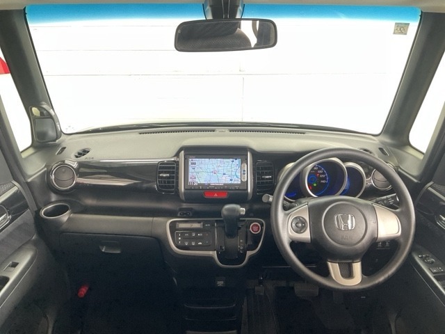 落ち着いた雰囲気で操作性・視認性に優れたインテリアデザイン！