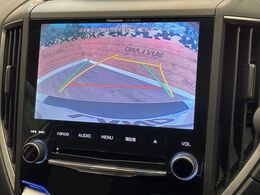 【バックカメラ】駐車時に後方がリアルタイム映像で確認できます。大型商業施設や立体駐車場での駐車時や、夜間のバック時に大活躍！運転スキルに関わらず、今や必須となった装備のひとつです！