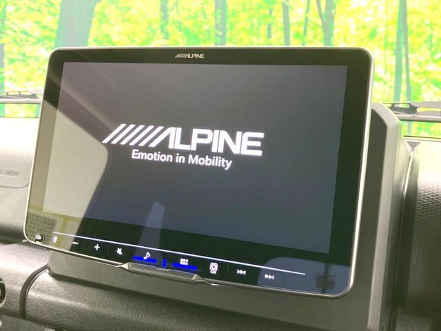 【ディスプレイオーディオ】お手持ちのスマートフォンとの連携で、ナビや音楽再生など各種アプリを使用可能。スマホに近い感覚でお使いいただけます♪