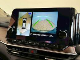 【アラウンドビューモニター】を装備しております。全周囲カメラで危険察知。狭い駐車場でも安心して駐車できますね。