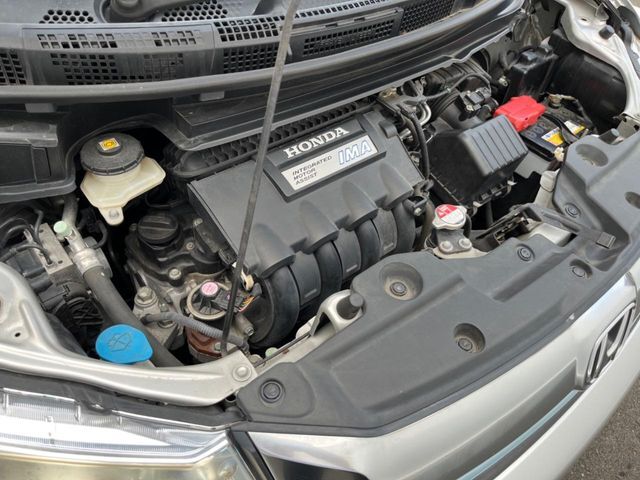 親切・丁寧な専門メカニックスタッフが応対！・車検・点検整備・事故等の修理などアフターサービスも安心。お車のカスタマイズもネクステージのサービススタッフまでご相談ください！