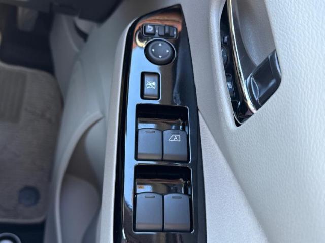 お車に合わせて無料保証以外にも、保証範囲、期間、距離を拡充させた有料保証もご用意しております！中古車の購入が初めてで不安・・・というお客様もご安心ください！