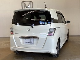 【Honda認定中古車 U-Select】　は3つの安心をお約束します。　1　Hondaのプロが整備した安心。 2　第三者機関がチェックした安心。　3　購入後もHondaが保証する安心。