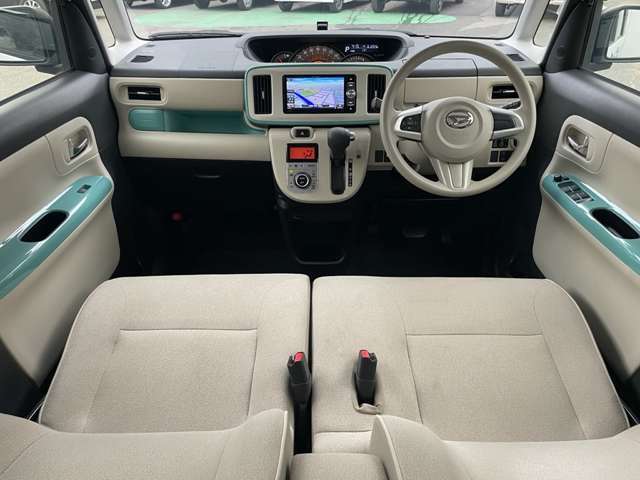 中古車の価値基準として「エアコンの臭い」があるかないかは重要です！「Dr.BAZOOKA！洗浄（ドクターバズーカ）」※特許取得済）の開発により、中古車販売店でもエアコンの臭いや他人の匂いも取り除く事が可能です