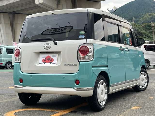 リア　後ろから見るとまたクルマの印象が変わってきますよね。前、横のデザインと同じくそのクルマの性格みたいなものが現われますよね。