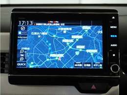 ◆バックカメラ◆リバースにするだけで映ります、後方の安全確認や、狭い駐車場での車庫入れ、雨の日や夜間など視界の悪い時に便利です！安全にバックする為には欠かせない装備です。