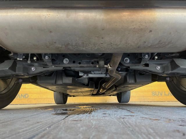 親切・丁寧な専門メカニックスタッフが応対！・車検・点検整備・事故等の修理などアフターサービスも安心。お車のカスタマイズもネクステージのサービススタッフまでご相談ください！