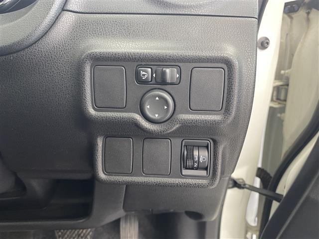 【運転席操作部】快適なドライブを楽しむための機能が装備されています！運転席から触れるので、使いやすいです！除菌プランいれていただくと、さらに清潔で安心していただけます！