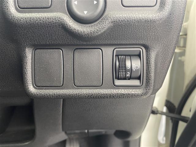 【運転席操作部】快適なドライブを楽しむための機能が装備されています！運転席から触れるので、使いやすいです！除菌プランいれていただくと、さらに清潔で安心していただけます！