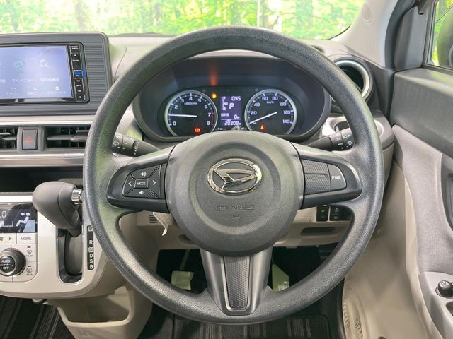 【ステアリングスイッチ】運転中、前方から目線をそらすことなく、オーディオ等の操作が可能な便利機能！安心＆快適なドライブを演出してくれます♪