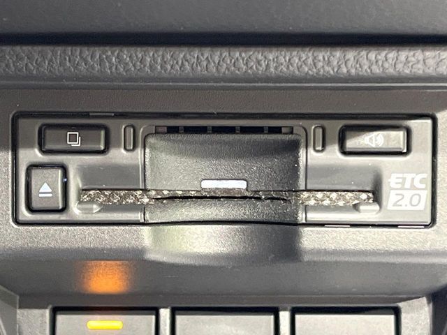 【ETC】高速道路の料金所をストレスなく通過！話題のスポットやサービスエリアに多い「スマートIC」利用時は必須のアイテムです。当店でセットアップを実施、ご納車当日からすぐにご利用いただけます！