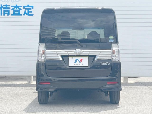 安心の最長10年・走行無制限保証（有償）をご用意。保証内容も充実はもちろん、無料点検＆オイル交換や、年中無休の全国・24時間ロードサービスも付帯されておりますのでご安心下さい。