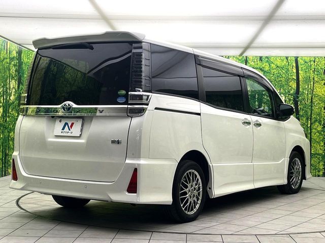 ☆全国のネクステージからお取り寄せが可能※！遠方の店舗に展示してあるクルマが気になる場合も、最寄りの店舗でご覧いただくことが可能です！是非私たちに要望をお聞かせください！※別途費用