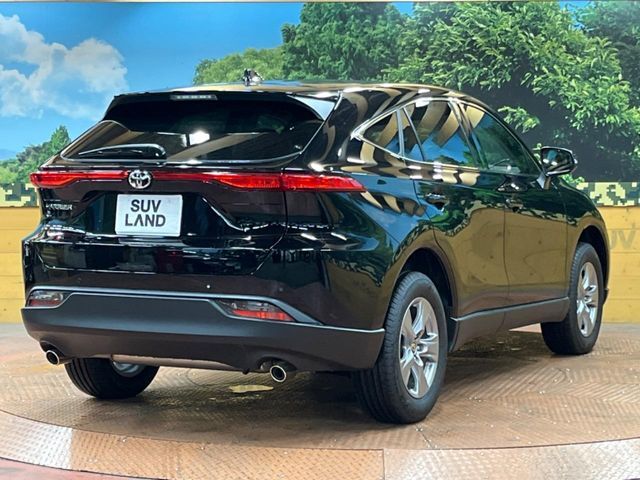 大好評のボディコーティング「弾スプラッシュコート」もご納車までに施工可能。通常のガラスコートと異なる、耐久年数6年の無機質ガラスコーティングが、ボディをキレイな状態に保ってくれます。