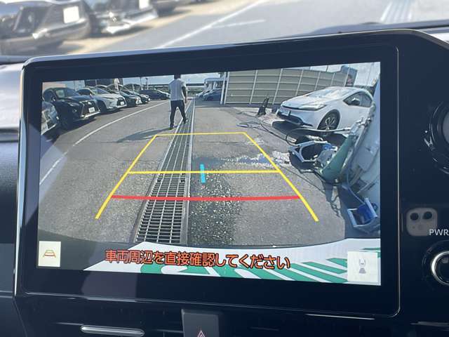 ◆純正コネクトナビ◆【バックモニター】後ろのカメラの映像をモニターに映し出すことができます！後方の見えない死角や、障害物との距離感をしっかり確認することができます！駐車が苦手な方におすすめです。