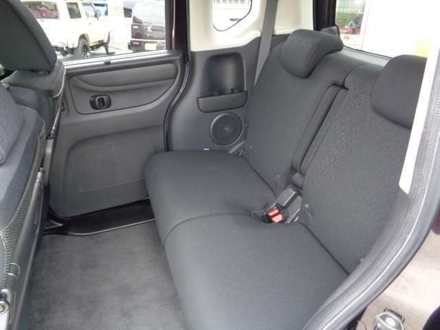 後席も乗り降りしやすいですよ！