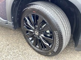 純正アルミホイール：17インチ