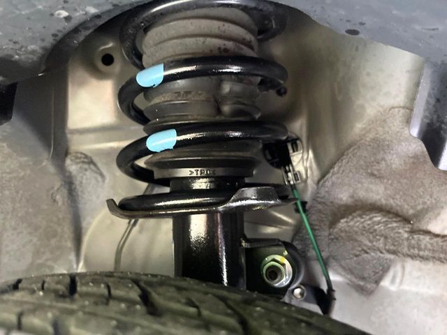 下回りの劣化予防の為の防錆加工の施工も承っております。降雪地域はもちろん、沿岸部にお住いの方や、趣味でマリン・ウィンタースポーツをされる方に大変好評いただいております。