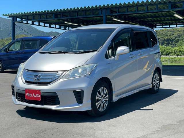 当店はご予約優先となります。特に週末お客様のご来店が多く店内が非常に混み合っており突然のご来店になりますと充分なご対応が出来ない場合がございます。事前にお電話または公式LINEにてご予約下さい！