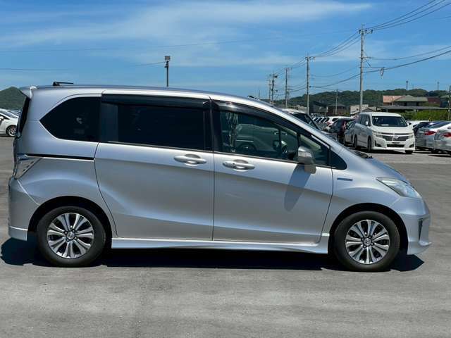 ★自宅から簡単に車に関する相談ができるサービスとして、オンライン購入相談＆商談を実施中です！お客様のご希望に合わせて、ご希望の日時などをお選びいただけます。先ずはメールもしくはお電話にてお問合せ下さい