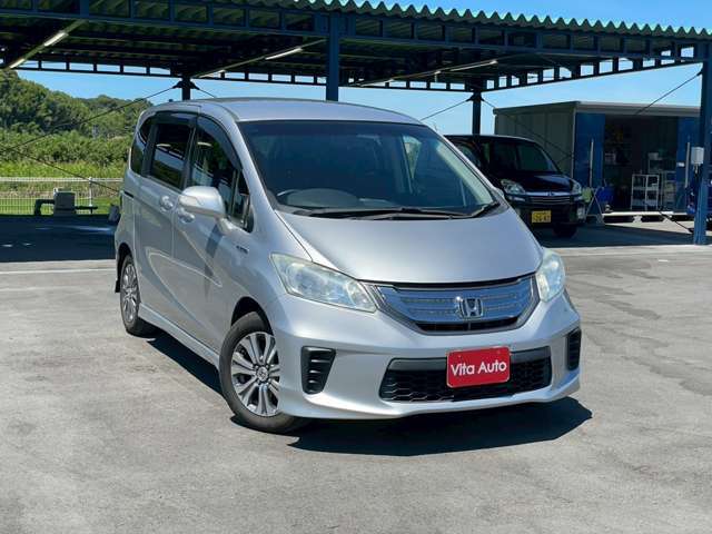 当店はご予約優先となります。特に週末お客様のご来店が多く店内が非常に混み合っており突然のご来店になりますと充分なご対応が出来ない場合がございます。事前にお電話または公式LINEにてご予約下さい！