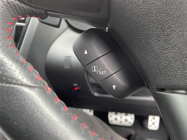 【運転席操作部】快適なドライブを楽しむための機能が装備されています！運転席から触れるので、使いやすいです！除菌プランいれていただくと、さらに清潔で安心していただけます！