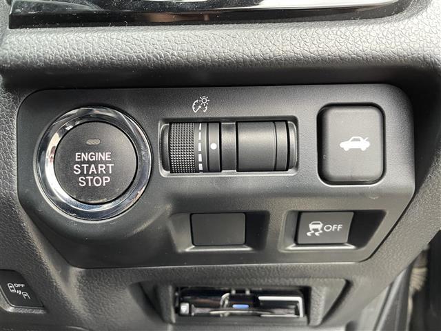 【運転席操作部】快適なドライブを楽しむための機能が装備されています！運転席から触れるので、使いやすいです！除菌プランいれていただくと、さらに清潔で安心していただけます！