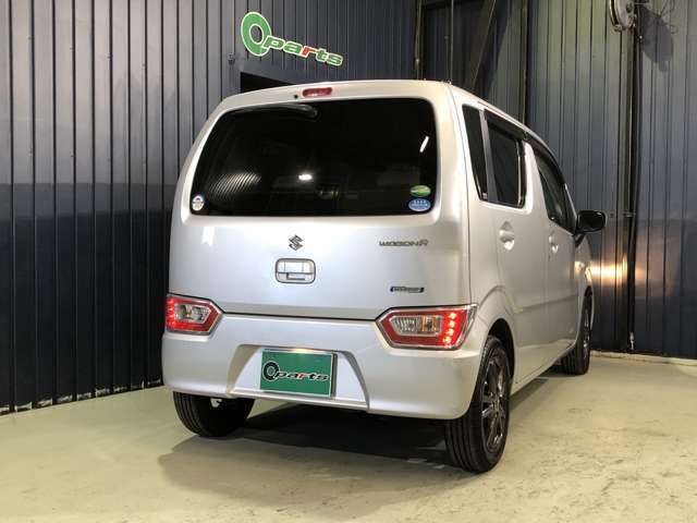 ナビ・オーディオ・全塗装や板金・エアロ取付・マフラー・アルミ等カスタムは格安でカスタムさせていただきます！また、当社指定工場が御座いますのでアフターサービスもご安心ください！