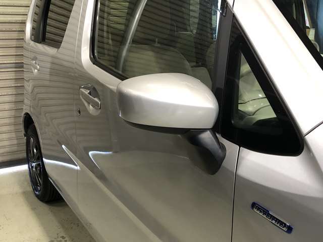 国産車から輸入車まで整備、販売、カスタム、板金塗装まで幅広く当社のみで対応できる設備が整っておりますのでお車のことは全て当社にお任せください！