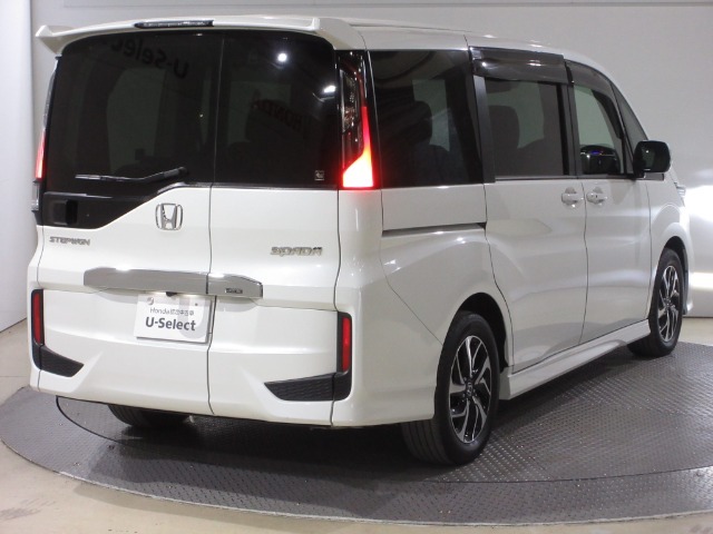 ボディクリーニング後、愛車をピカピカの状態へ保護するコーティング「ブライトパック」がおススメです！水垢がつきにくく、手入れがしやすくなりますよ！いつも愛車をきれいにしておきたい方におススメです。