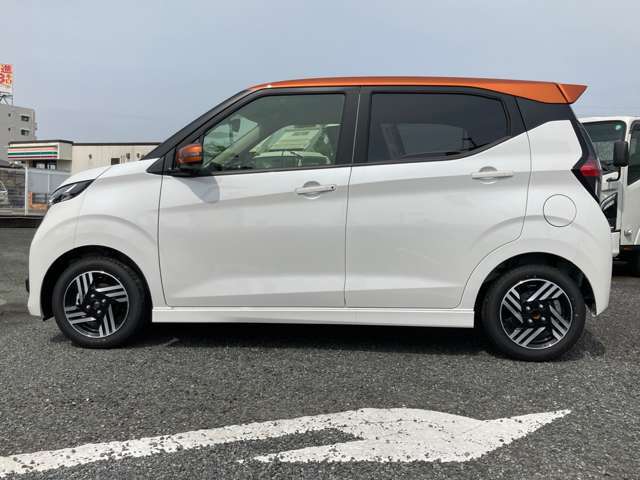 お車の価格には自信あり！！高品質で低料金になるよう、金額もお安くつけております。